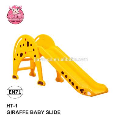 Indoor and outdoor giraffe appearance plastic children slide